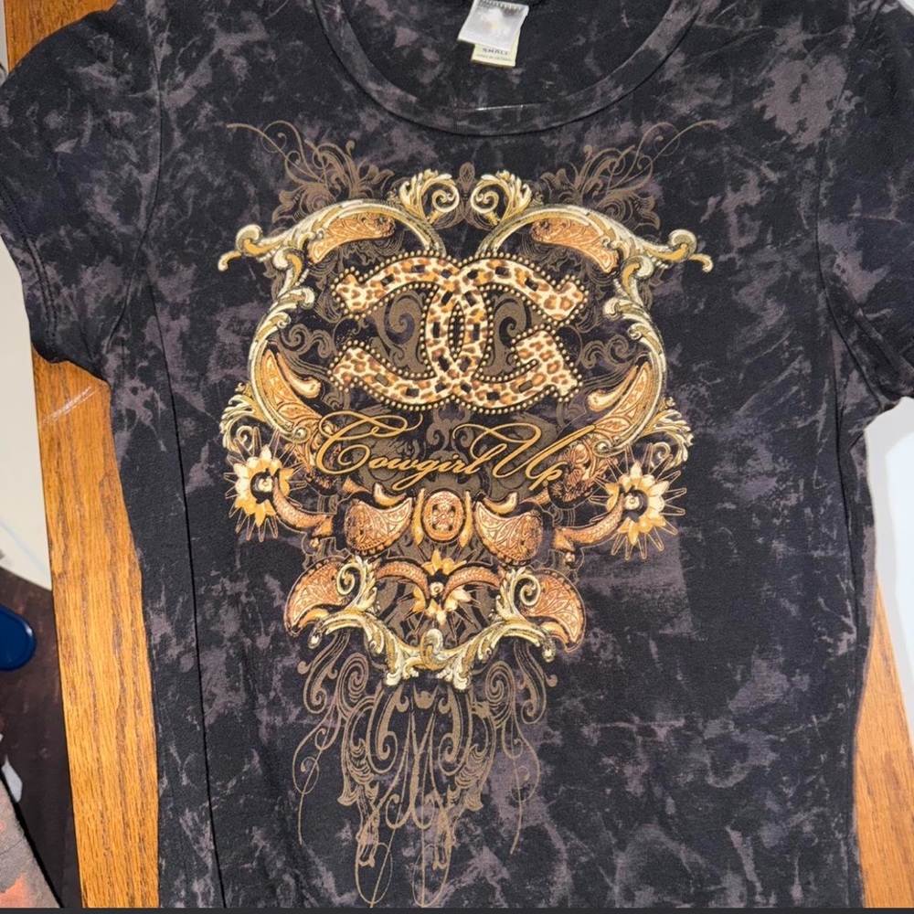 Leopard Print Graphic Tee - Picture 2 of 3
